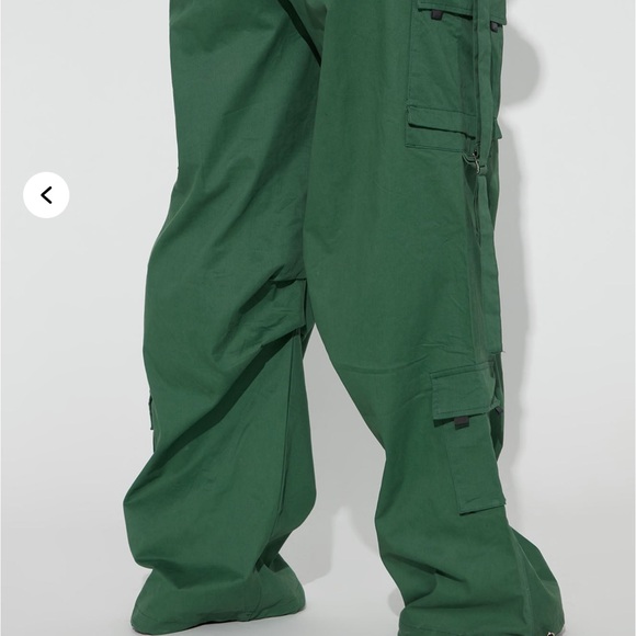 Fashion Nova Green Capris Relaxed Fit - Picture 4 of 7